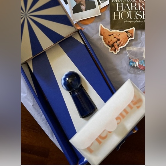 Harry Styles PLEASING nail polish bundle - Picture 3 of 7